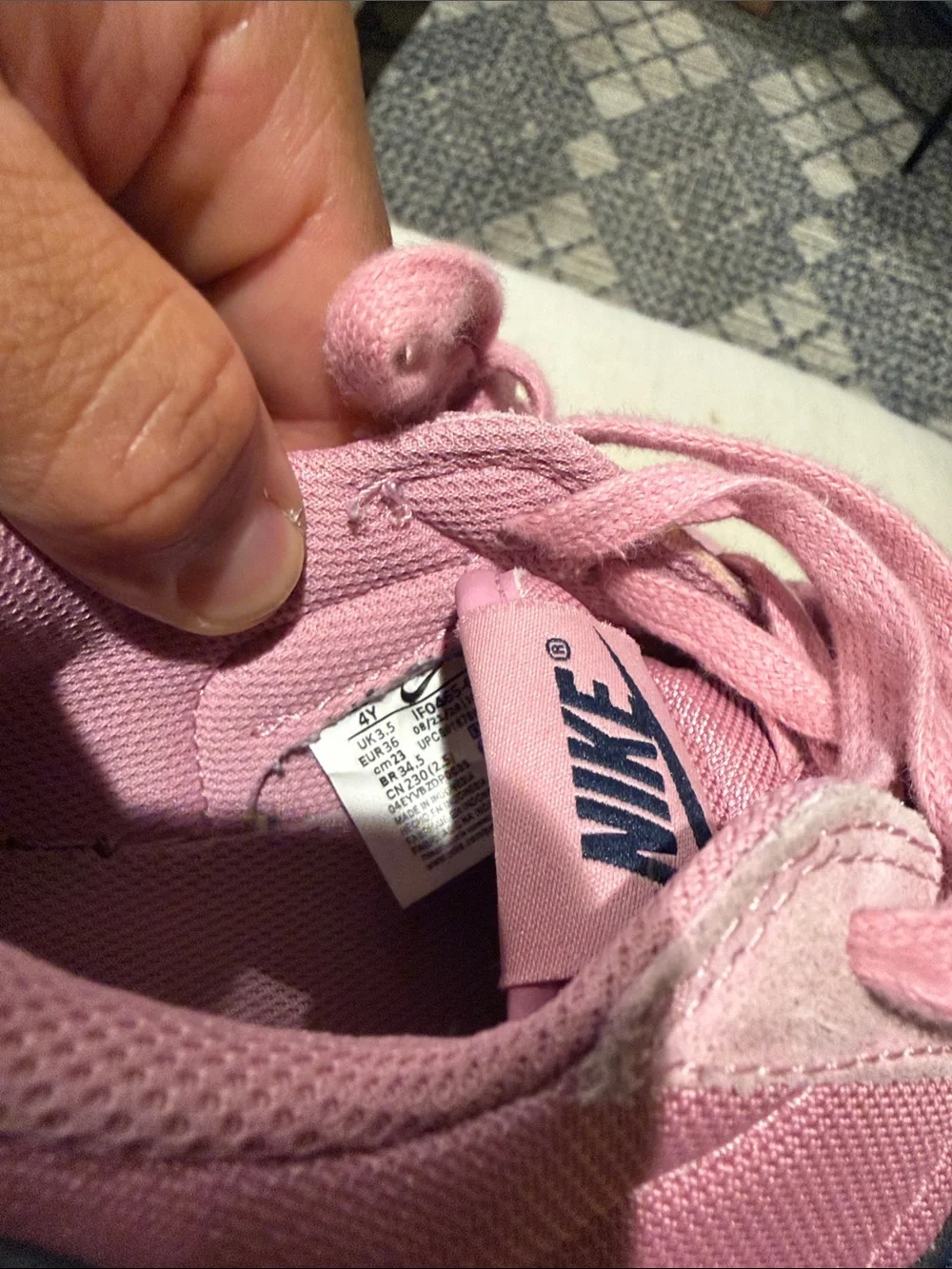 nike field general '82 bubblegum pink/navy suede sz 4y